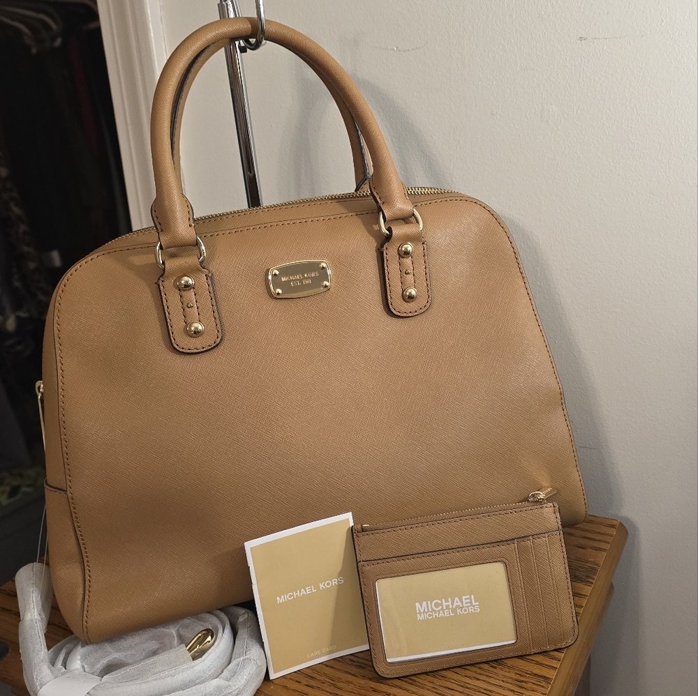 Michael Kors Tan Saffiano Leather Large Satchel & Matching Compact Wallet. NWT.